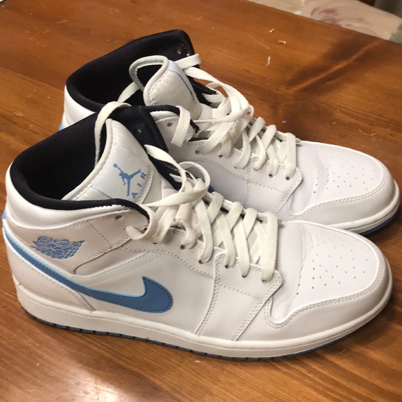 columbia blue nike shoes